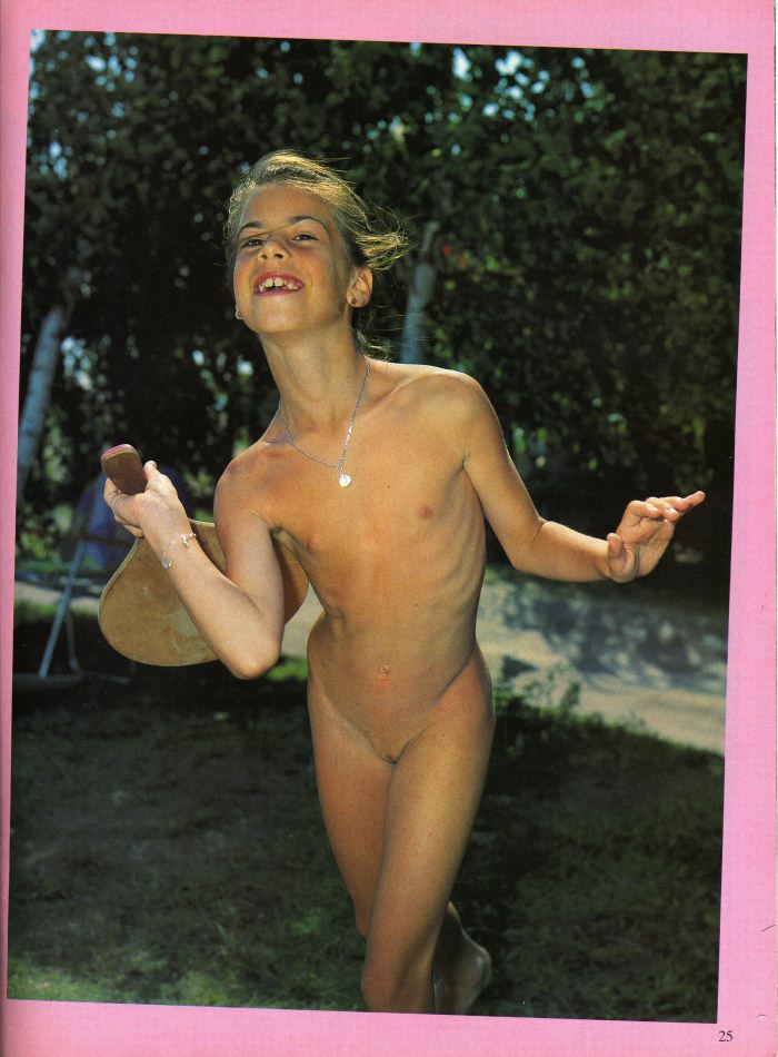 Jung und Frei Nr.86 süßes Mädchen Nudisten Foto [Nudismus-Sammlung]